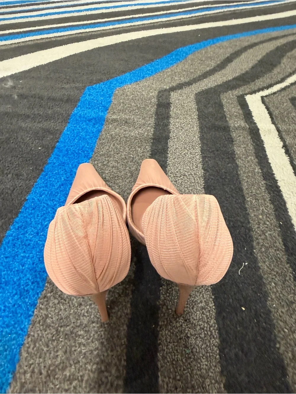 Women’s nude Pointed-Toe Stiletto Pumps